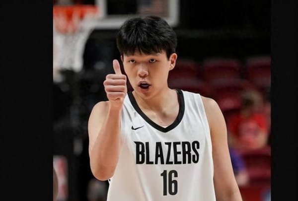 中鑫优配 杨瀚森确认回国备战亚洲杯！郭士强还会再把他当蓝领吗？